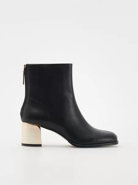 Concorrenza Scarpe Donna Nero Ladies` Ankle Boots Reserved