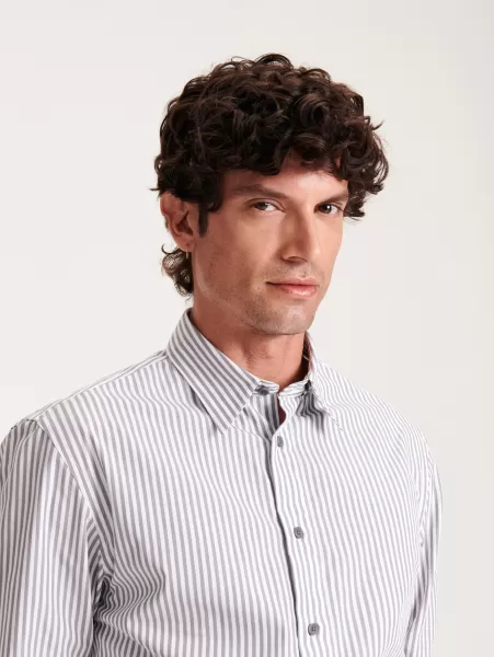 Prezzo Dell'attivit�� Grigio Uomo Camicie Camicia Regular Fit Reserved